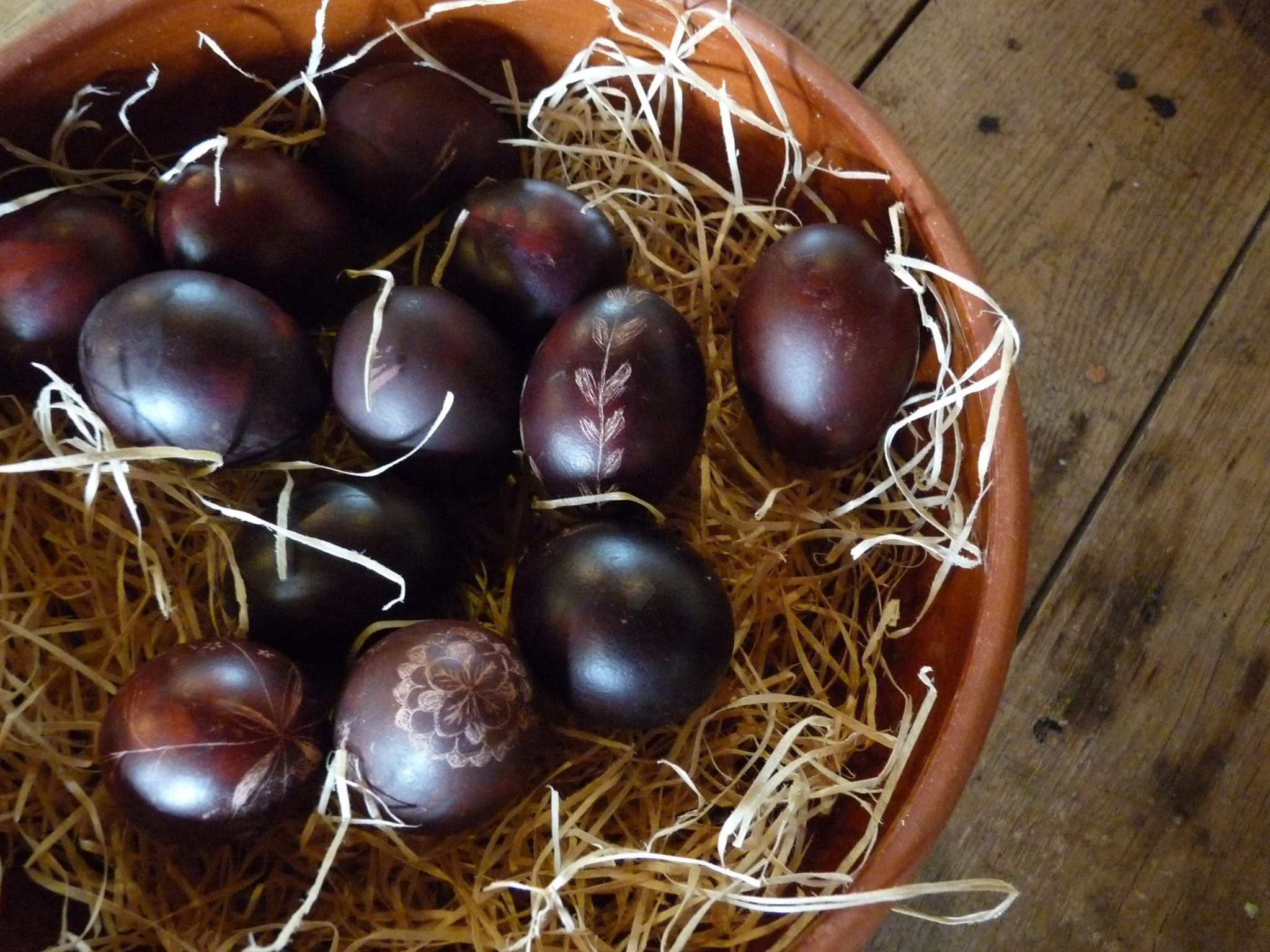 Coloured Easter eggs in a bowl.